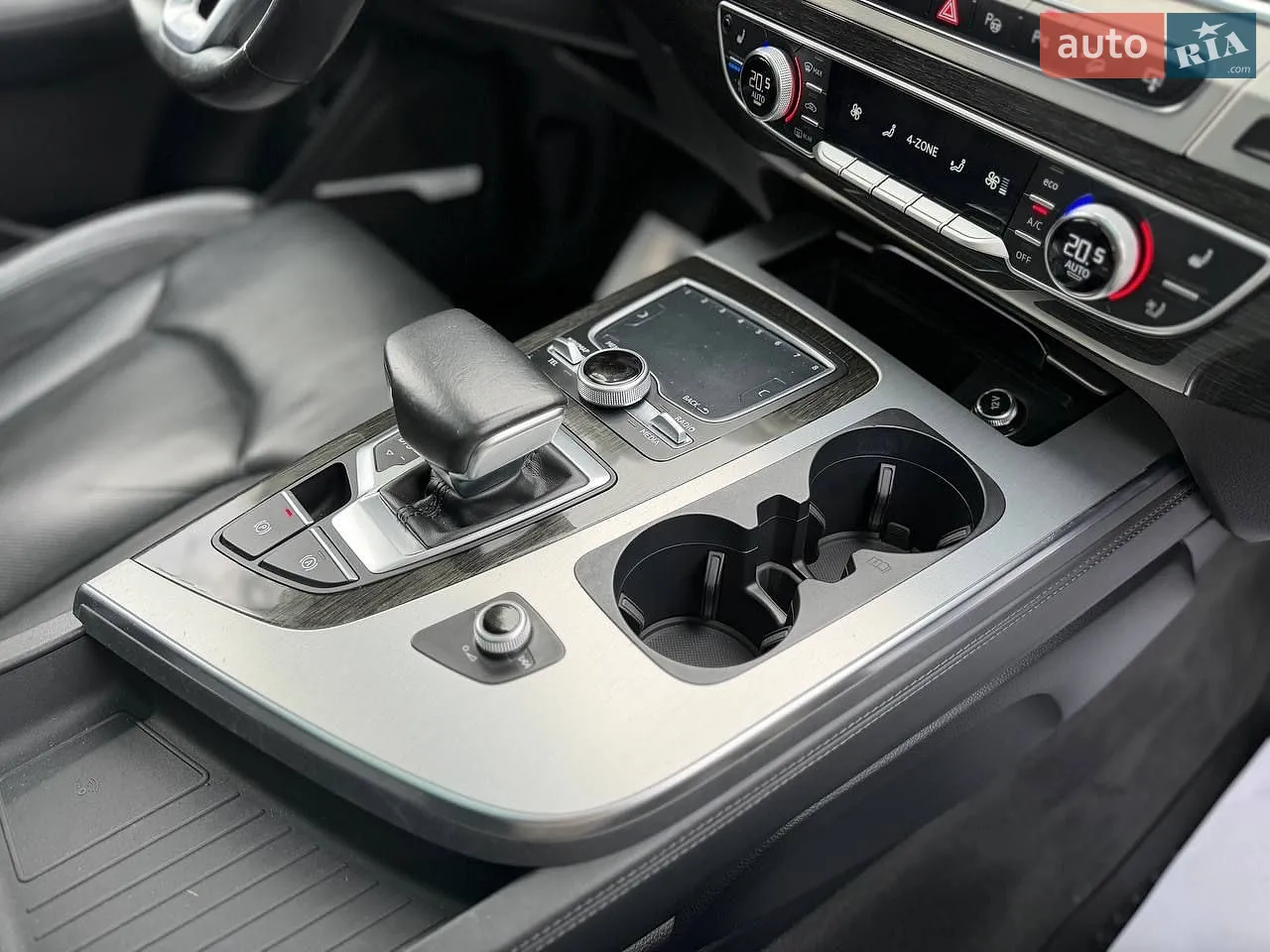 2017 Audi Q7 - мініатюра 38