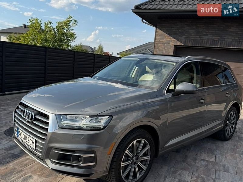 Audi Q7, фото з оголошення