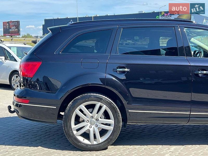 Позашляховик / Кросовер Audi Q7 2011 в Львові