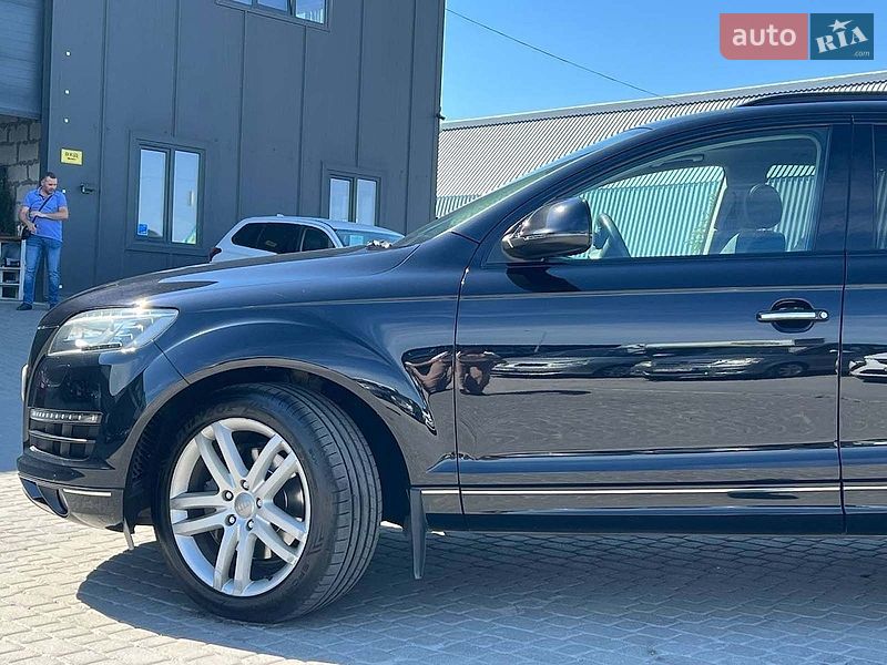 Позашляховик / Кросовер Audi Q7 2011 в Львові