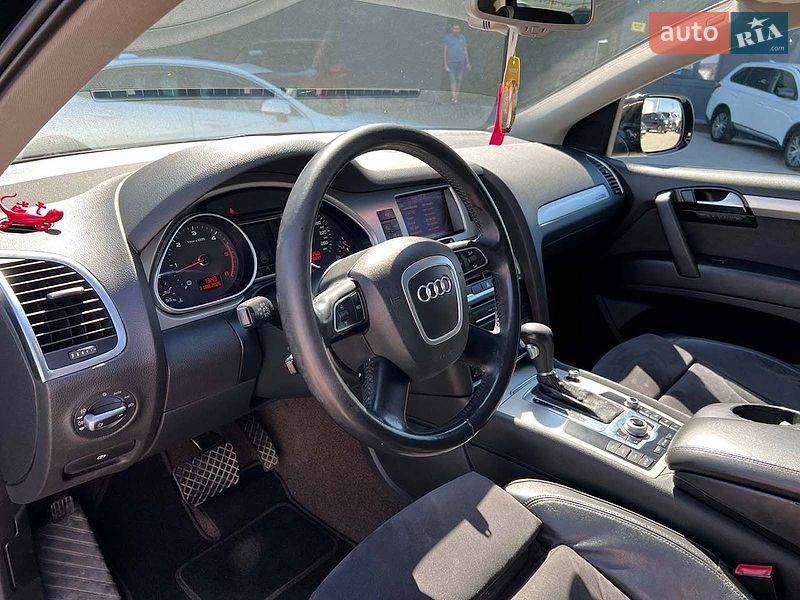 Позашляховик / Кросовер Audi Q7 2011 в Львові