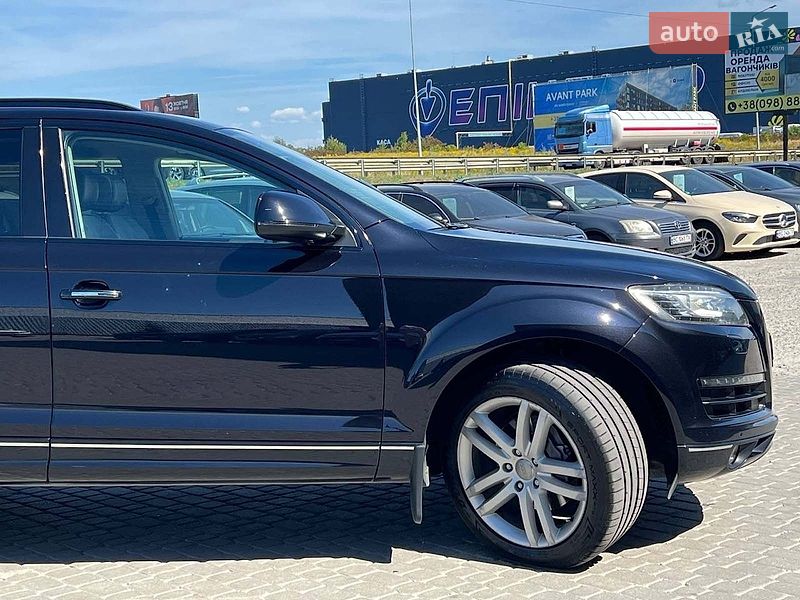 Позашляховик / Кросовер Audi Q7 2011 в Львові