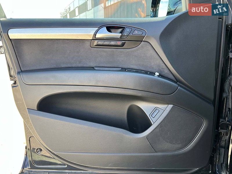 Позашляховик / Кросовер Audi Q7 2011 в Львові