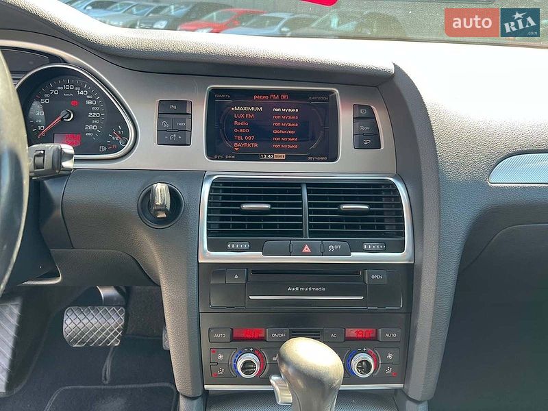 Позашляховик / Кросовер Audi Q7 2011 в Львові