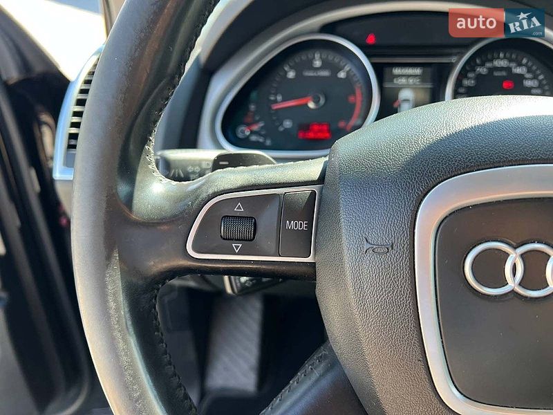 Позашляховик / Кросовер Audi Q7 2011 в Львові