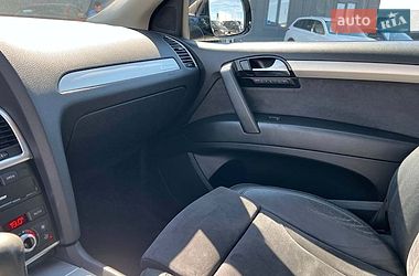 Позашляховик / Кросовер Audi Q7 2011 в Львові