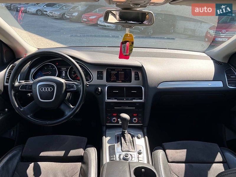 Позашляховик / Кросовер Audi Q7 2011 в Львові