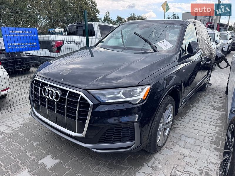Audi Q7 2021
