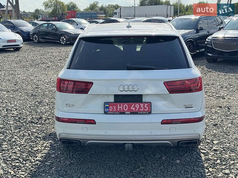 Внедорожник / Кроссовер Audi Q7 2016 в Луцке