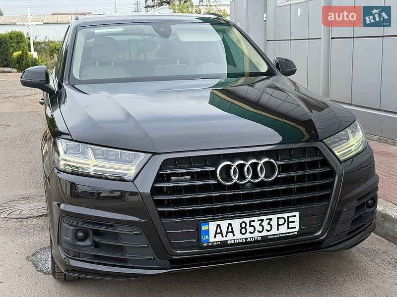 Позашляховик / Кросовер Audi Q7 2016 в Львові