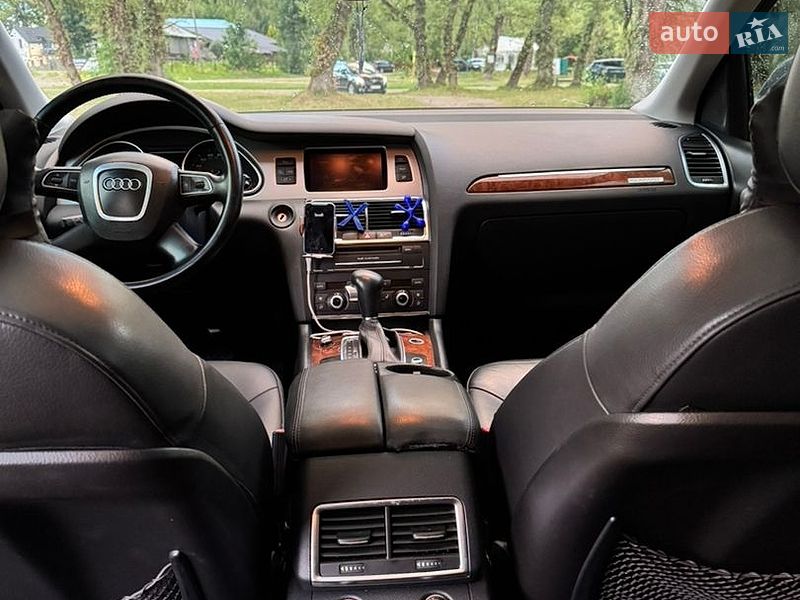 Внедорожник / Кроссовер Audi Q7 2010 в Стрые