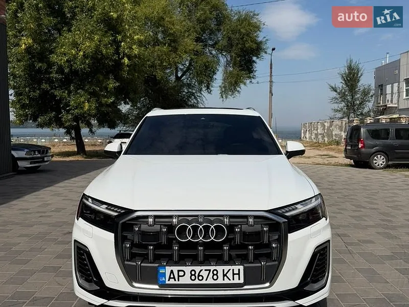 Audi Q7 2024