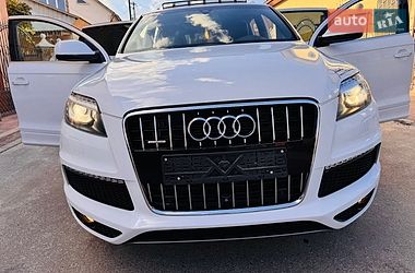 Позашляховик / Кросовер Audi Q7 2014 в Тячеві