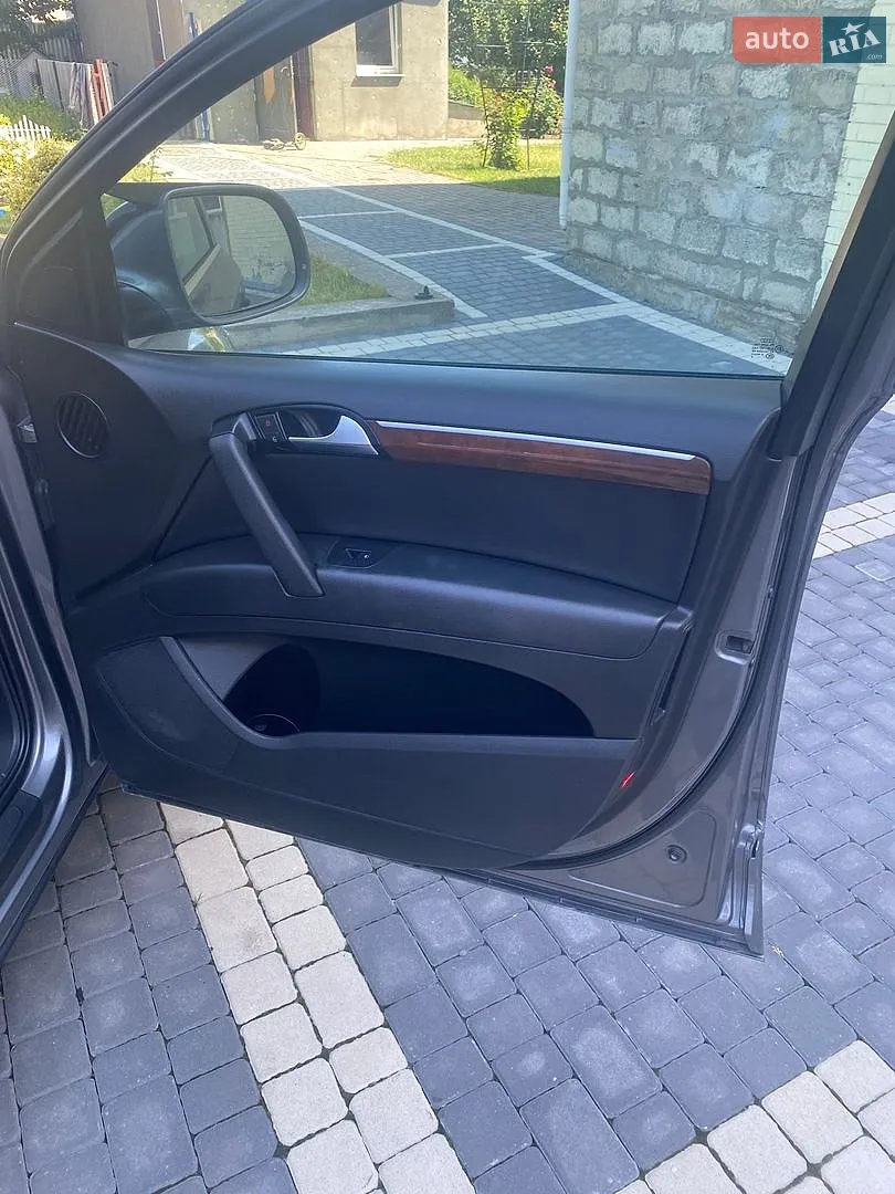 2010 Audi Q7 - мініатюра 13