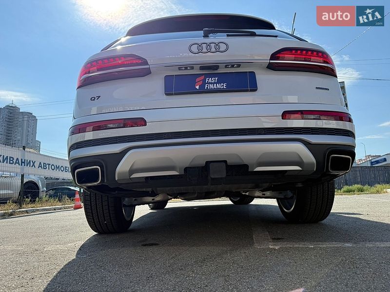 Позашляховик / Кросовер Audi Q7 2025 в Києві