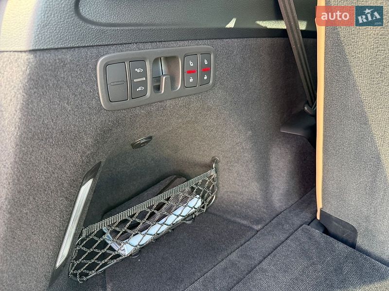 Позашляховик / Кросовер Audi Q7 2025 в Києві