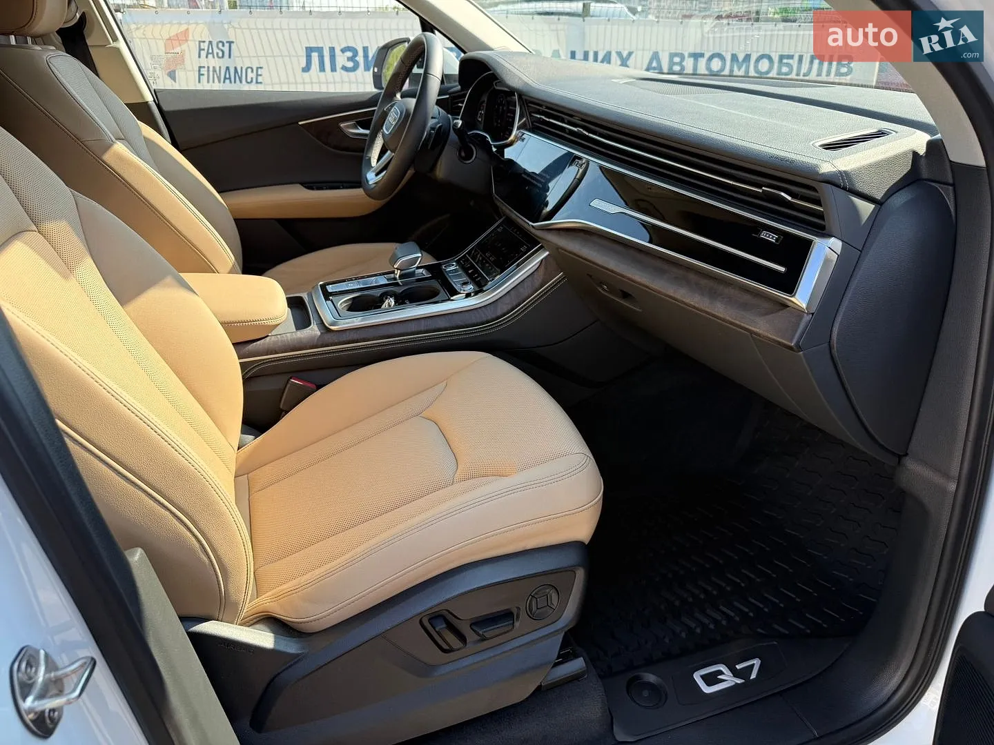 2025 Audi Q7 - мініатюра 56