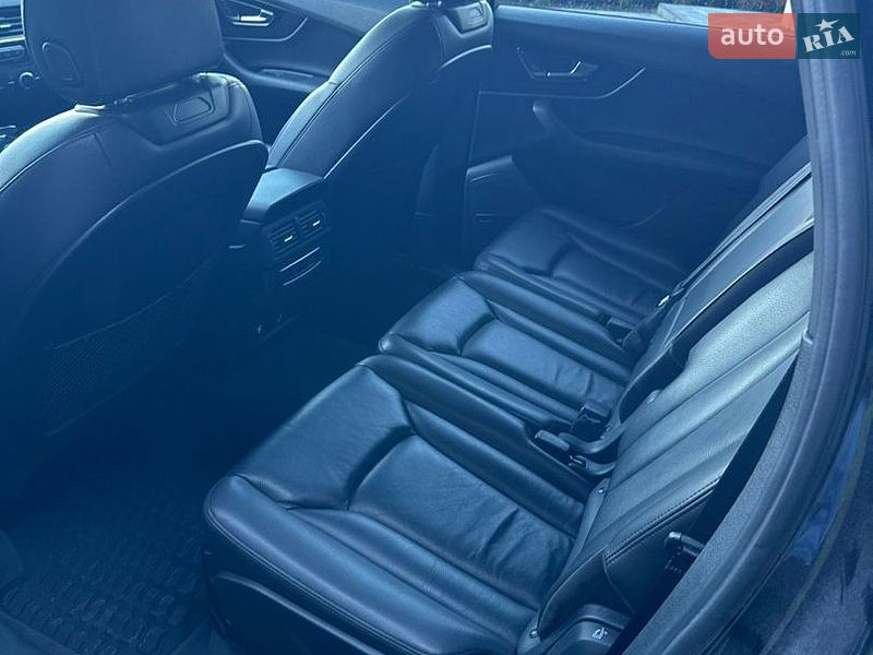 Позашляховик / Кросовер Audi Q7 2017 в Львові