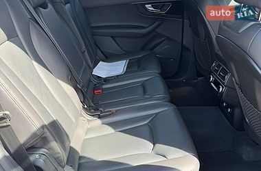 Внедорожник / Кроссовер Audi Q7 2017 в Кривом Роге