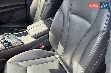 Внедорожник / Кроссовер Audi Q7 2017 в Кривом Роге