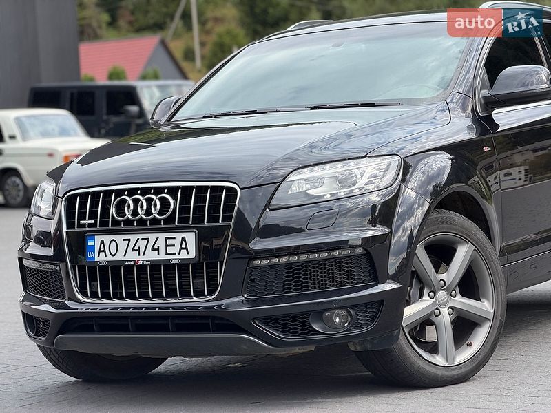 Позашляховик / Кросовер Audi Q7 2015 в Хусті