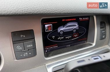 Позашляховик / Кросовер Audi Q7 2015 в Хусті