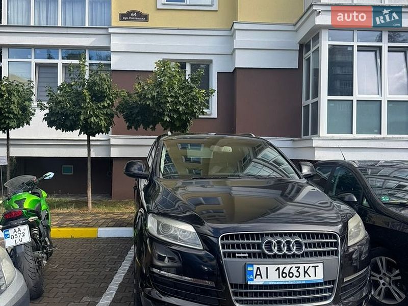 Внедорожник / Кроссовер Audi Q7 2007 в Киеве
