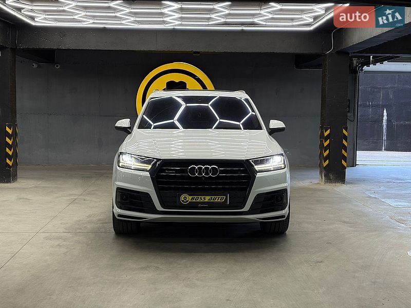Позашляховик / Кросовер Audi Q7 2015 в Чернівцях фото 4 Позашляховик / Кросовер Audi Q7 2015 в Чернівцях