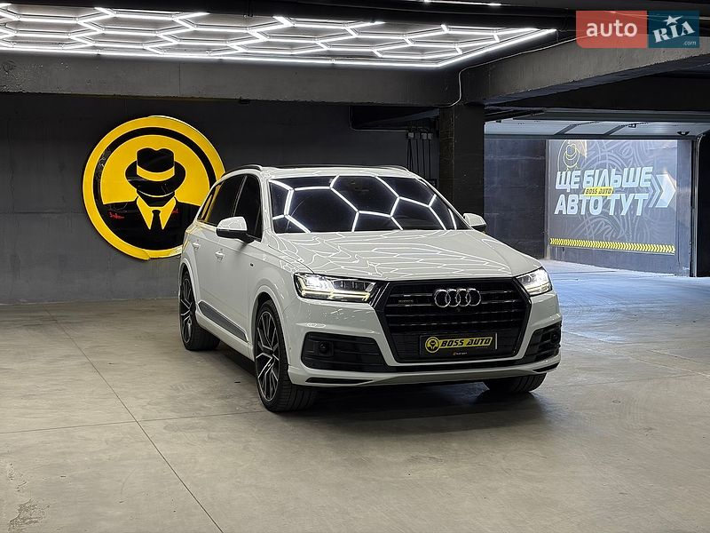 Позашляховик / Кросовер Audi Q7 2015 в Чернівцях фото 3 Позашляховик / Кросовер Audi Q7 2015 в Чернівцях
