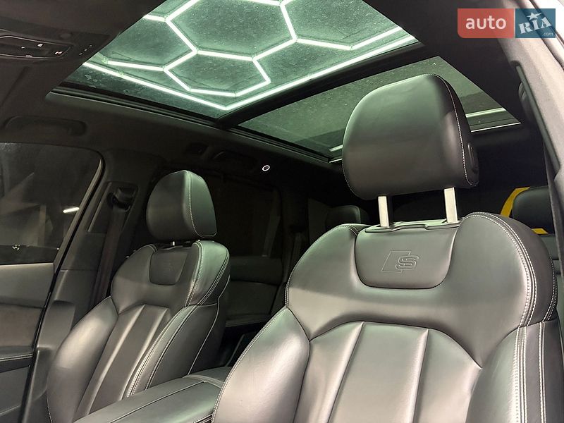 Позашляховик / Кросовер Audi Q7 2015 в Чернівцях фото 11 Позашляховик / Кросовер Audi Q7 2015 в Чернівцях