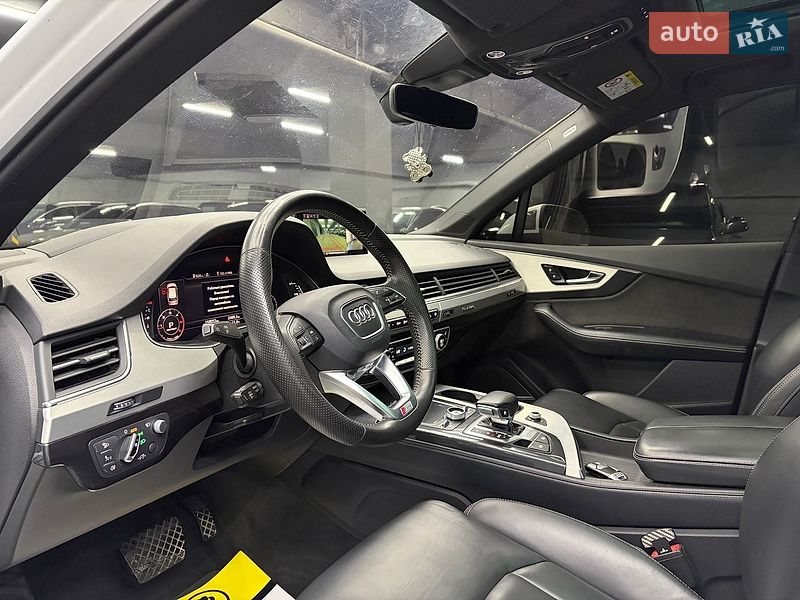 Позашляховик / Кросовер Audi Q7 2015 в Чернівцях фото 13 Позашляховик / Кросовер Audi Q7 2015 в Чернівцях
