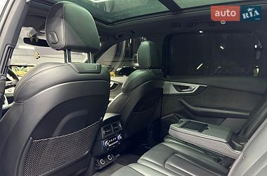 Позашляховик / Кросовер Audi Q7 2015 в Чернівцях фото 29 Позашляховик / Кросовер Audi Q7 2015 в Чернівцях