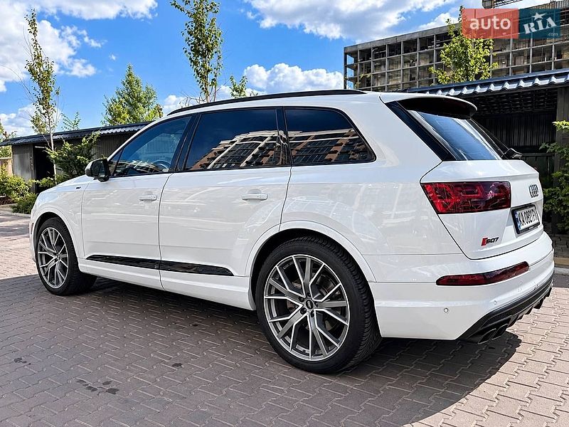 Внедорожник / Кроссовер Audi Q7 2019 в Софиевской Борщаговке