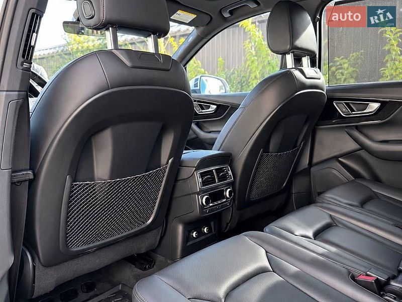 Внедорожник / Кроссовер Audi Q7 2019 в Софиевской Борщаговке