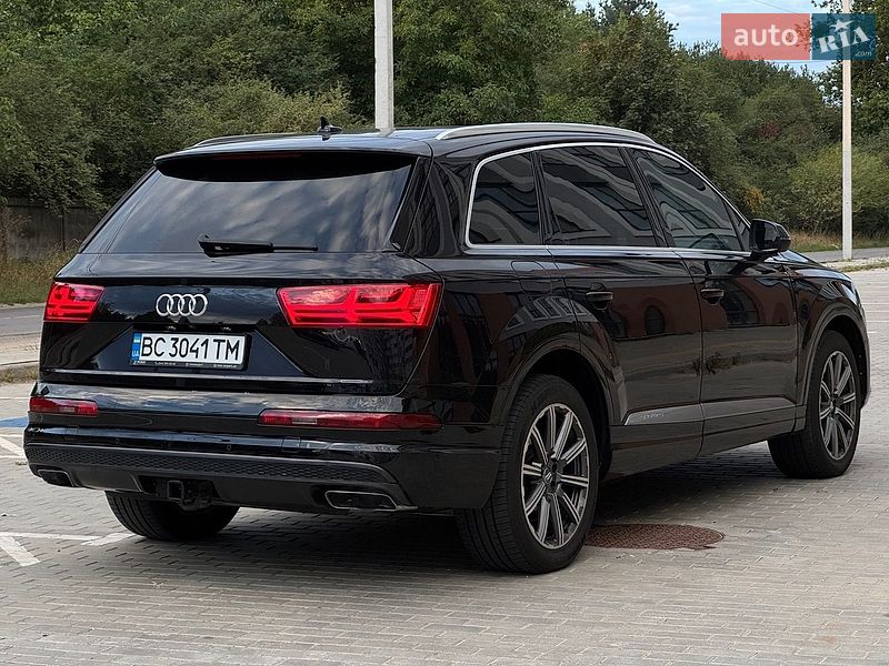 Позашляховик / Кросовер Audi Q7 2016 в Вінниці