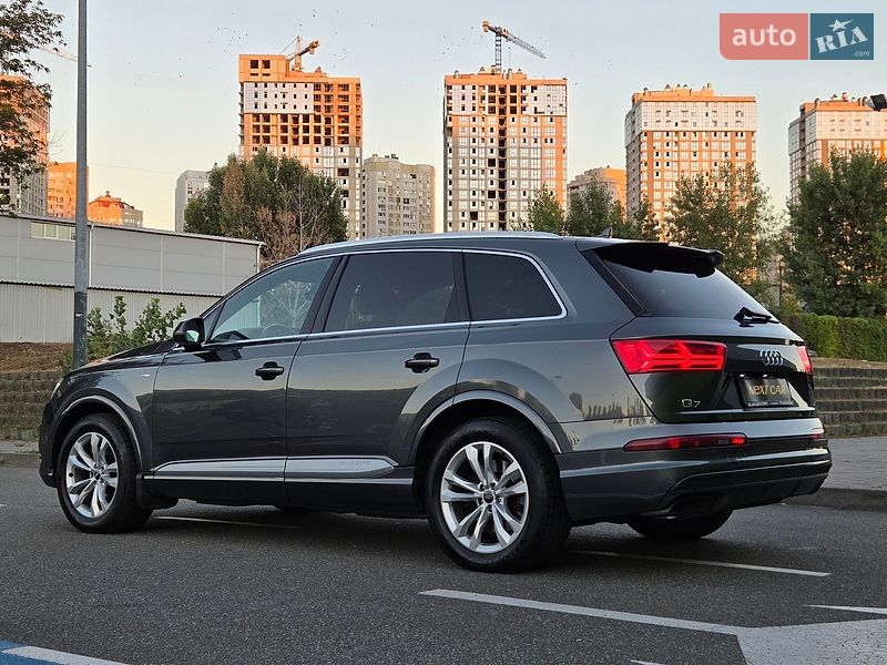 Позашляховик / Кросовер Audi Q7 2015 в Києві фото 4 Позашляховик / Кросовер Audi Q7 2015 в Києві