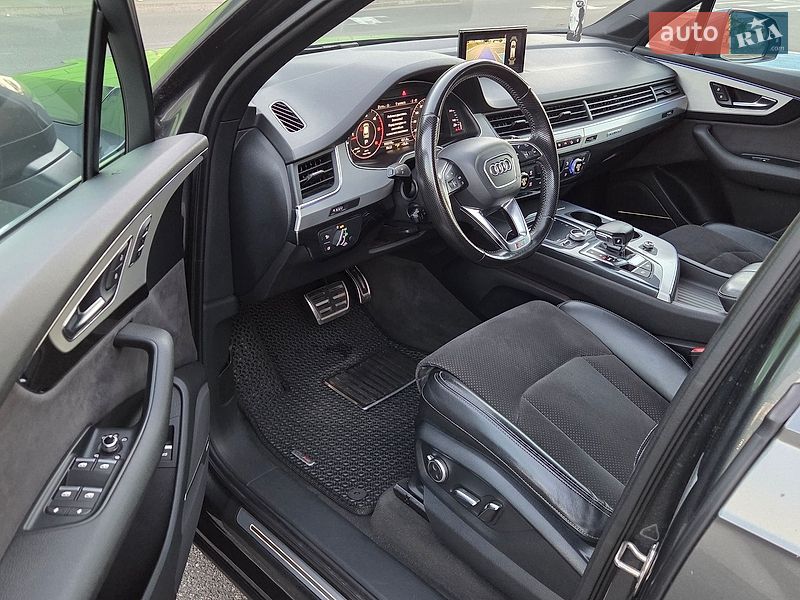 Позашляховик / Кросовер Audi Q7 2015 в Києві фото 11 Позашляховик / Кросовер Audi Q7 2015 в Києві