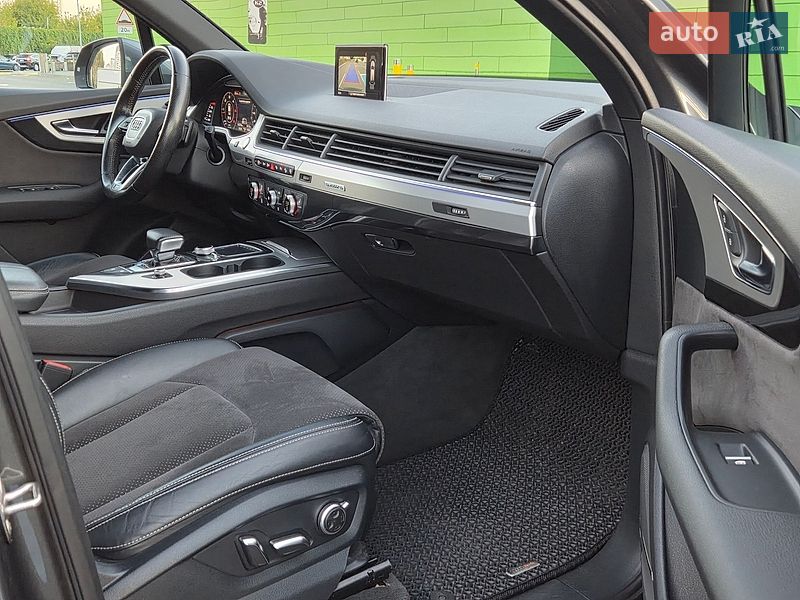 Позашляховик / Кросовер Audi Q7 2015 в Києві фото 16 Позашляховик / Кросовер Audi Q7 2015 в Києві