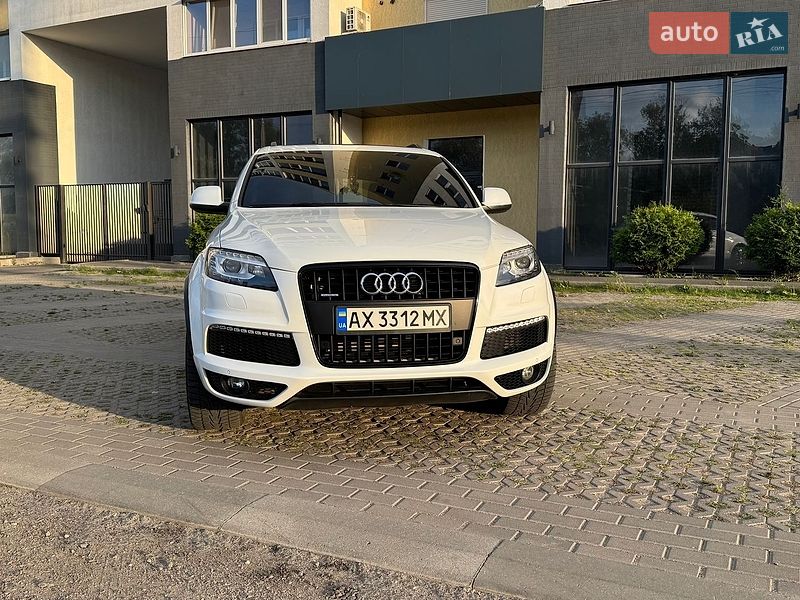 Внедорожник / Кроссовер Audi Q7 2014 в Харькове