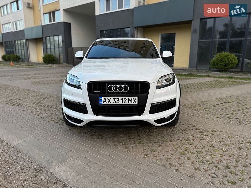 Внедорожник / Кроссовер Audi Q7 2014 в Харькове