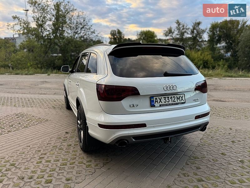 Внедорожник / Кроссовер Audi Q7 2014 в Харькове