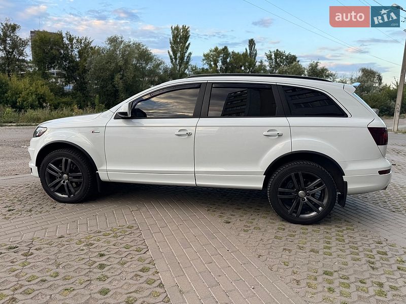Внедорожник / Кроссовер Audi Q7 2014 в Харькове