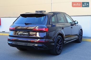 Внедорожник / Кроссовер Audi Q7 2022 в Киеве