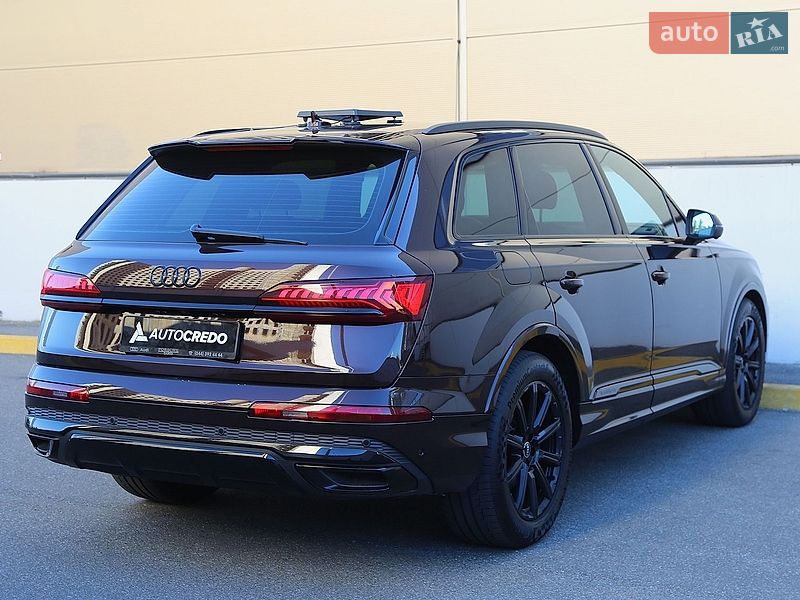 Внедорожник / Кроссовер Audi Q7 2022 в Киеве