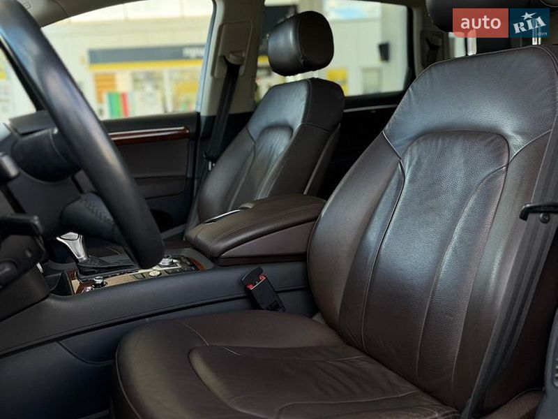 Позашляховик / Кросовер Audi Q7 2013 в Миколаєві
