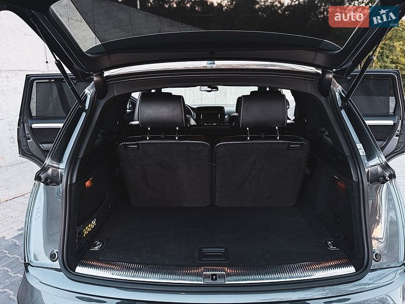 Позашляховик / Кросовер Audi Q7 2013 в Тернополі