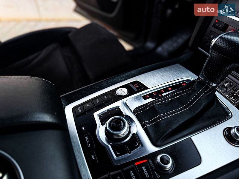 Позашляховик / Кросовер Audi Q7 2013 в Тернополі
