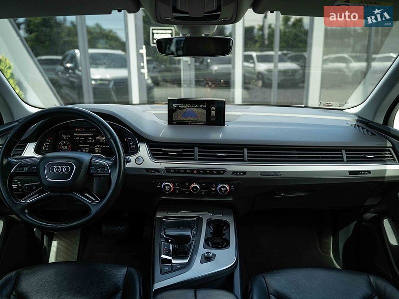 Позашляховик / Кросовер Audi Q7 2016 в Чернівцях