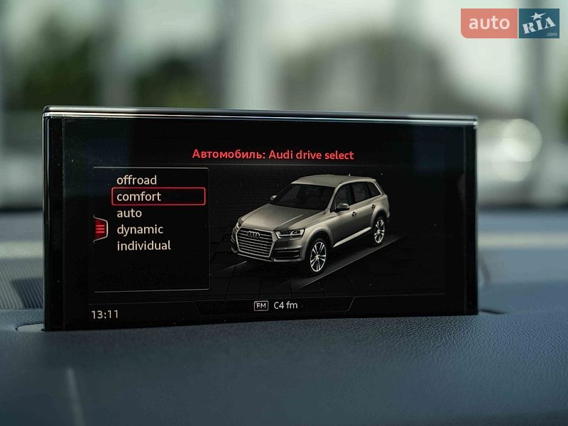 Позашляховик / Кросовер Audi Q7 2016 в Чернівцях