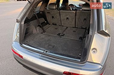 Внедорожник / Кроссовер Audi Q7 2016 в Кривом Роге